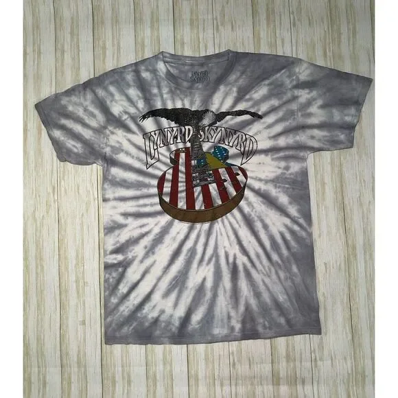 Lynyrd Skynyrd Tie-Dye Band Concert Tour T Shirt Size Large Classic Rock - Picture 1 of 5
